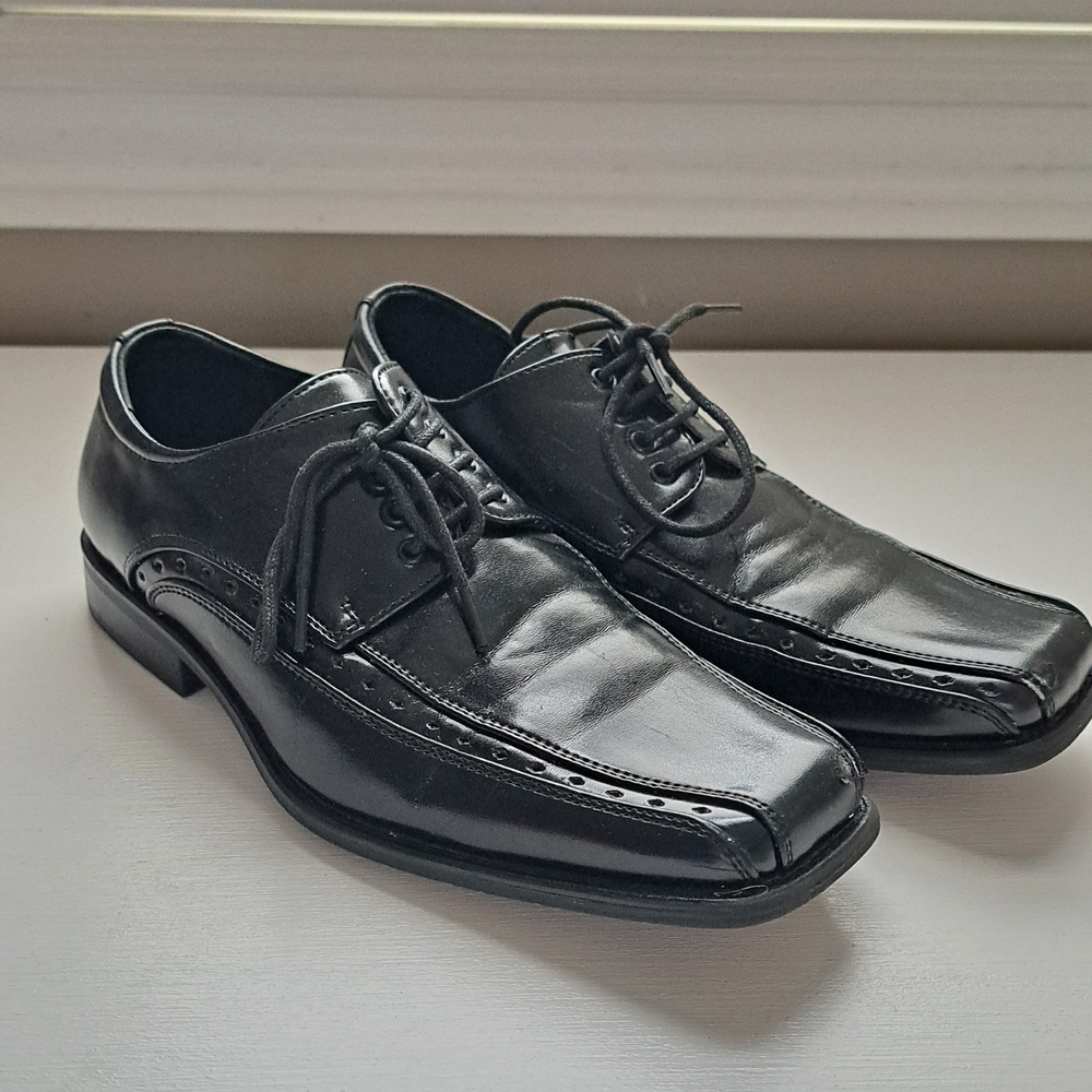 Classic Black Men's Dress Shoes